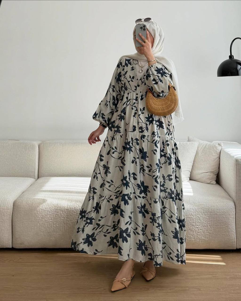 A WOMEN WEAR MODEST LONG DRESS