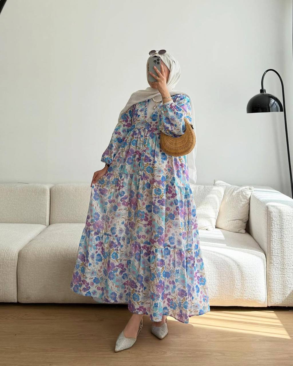 A WOMEN WEAR MODEST LONG DRESS